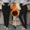 Pregnant women can wear large-sized seven-color cotton and fleece belly support pants for autumn and winter. Adjustable and warm cotton tights for women's feet Application Scenario